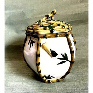 World Bazar Bamboo Pattern Cookie Jar w. Lid 3D Bee Large 9" x 9"- New Vintage